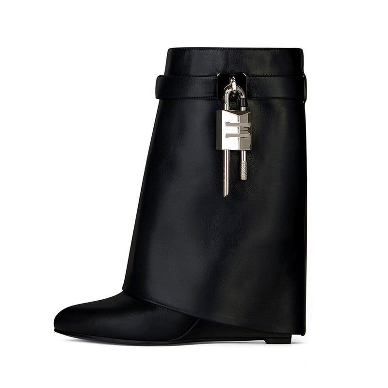 Chic Orthopedic Boots with Unique Design