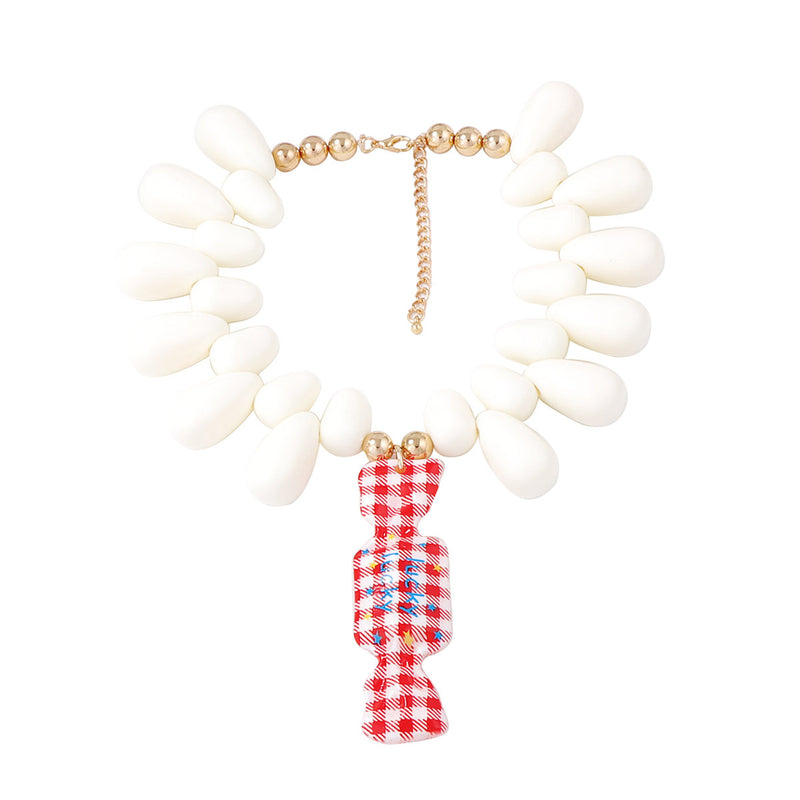 Charming Piece for Any Occasion