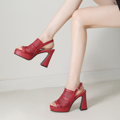Chic Orthopedic Sandals with Unique Design