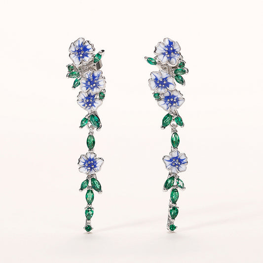 Charming Earring for Any Occasion