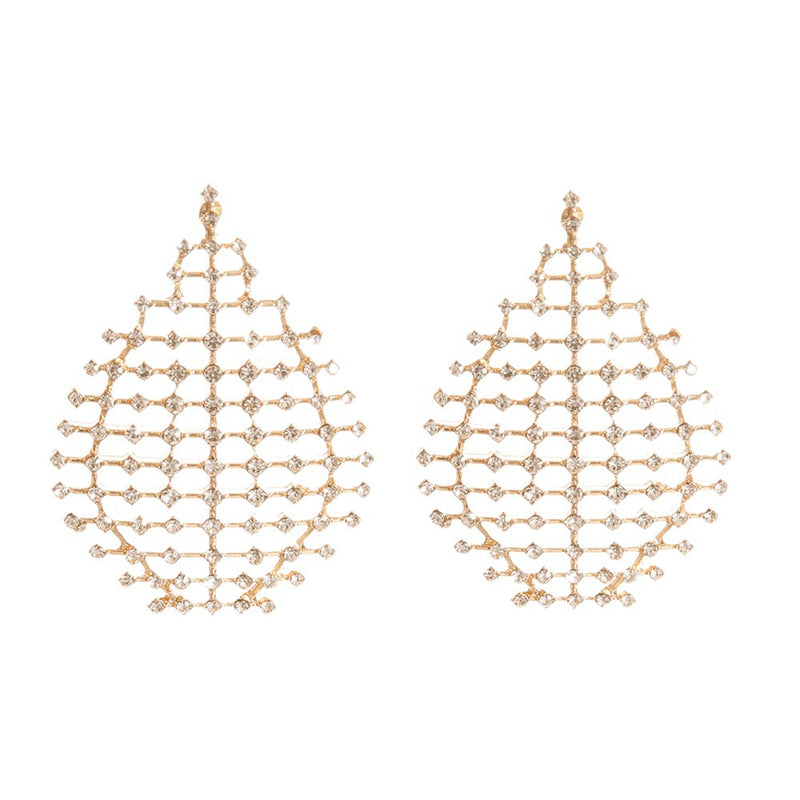 Charming Gold Earring for Any Occasion