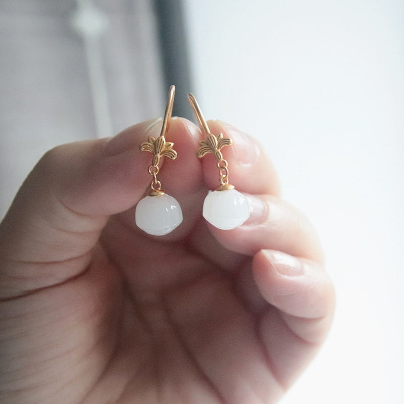 Romantic Gold Earring for Special Moments