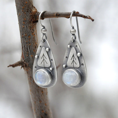 Romantic Silver Earring for Special Moments