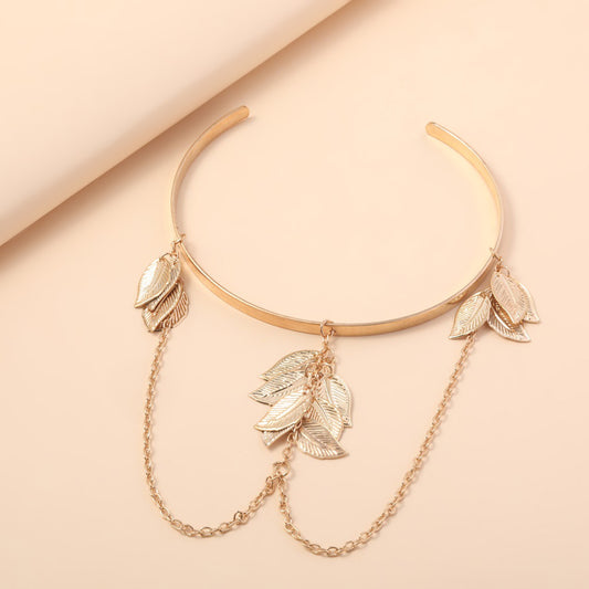 Classic Gold Bracelet with Timeless Appeal