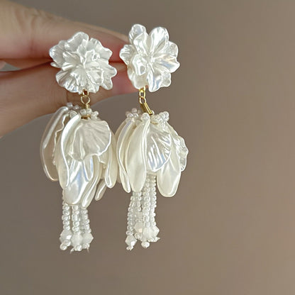 Romantic Earring for Special Moments