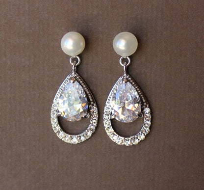 Classic Earring with Timeless Appeal