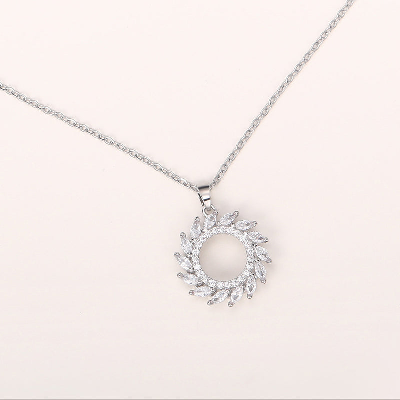Romantic Necklace for Special Moments