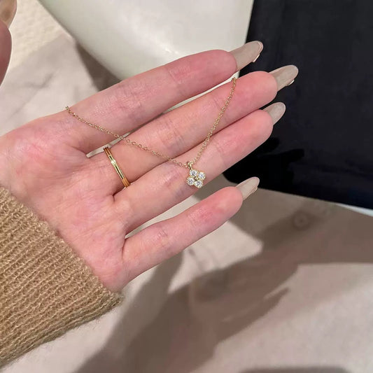 Stunning Necklace for Daily Wear