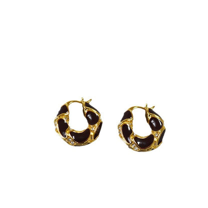 Elegant Gold Earring for Every Occasion