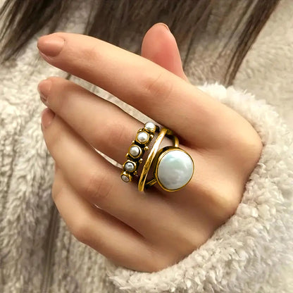 Classic Silver Ring with Timeless Appeal