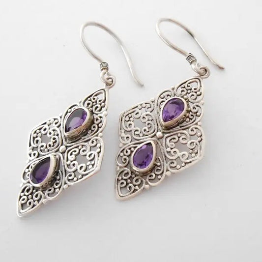 Charming Earring for Any Occasion