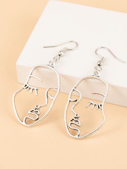 Charming Earring for Any Occasion