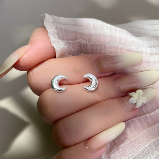 Charming Piece for Any Occasion