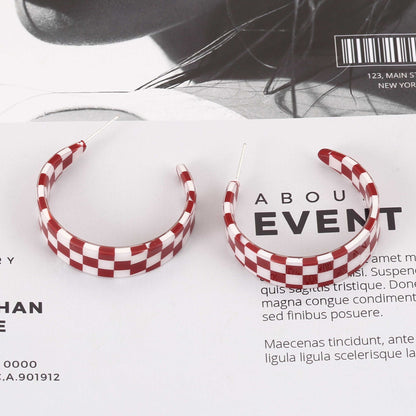 Classic Silver Earring with Timeless Appeal