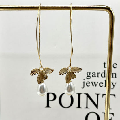 Stunning Pearl Earring for Daily Wear