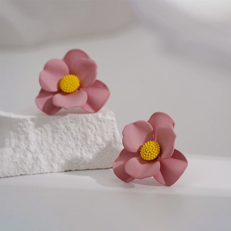 Elegant Earring for Every Occasion