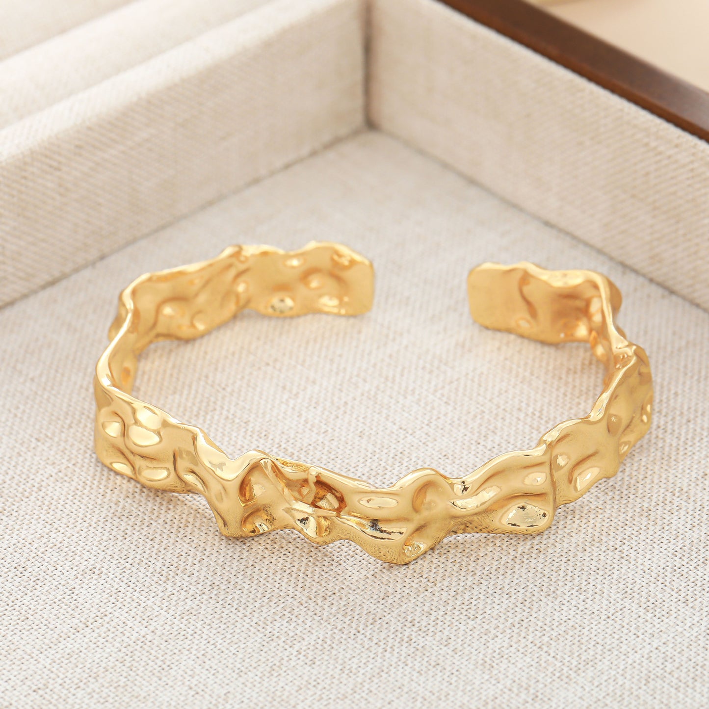 Beautiful Piece with Unique Style