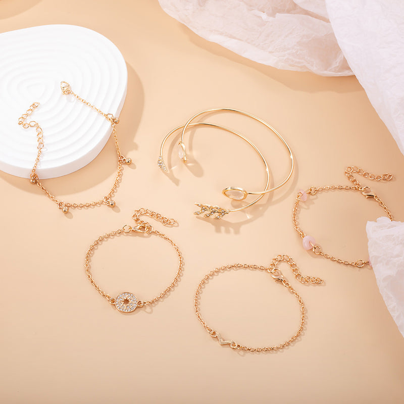 Stunning Gold Bracelet for Daily Wear