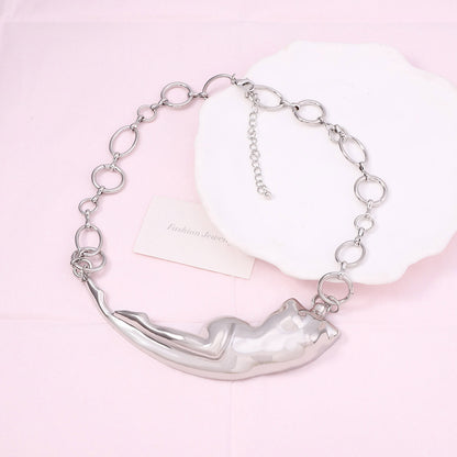Classic Chain with Timeless Appeal