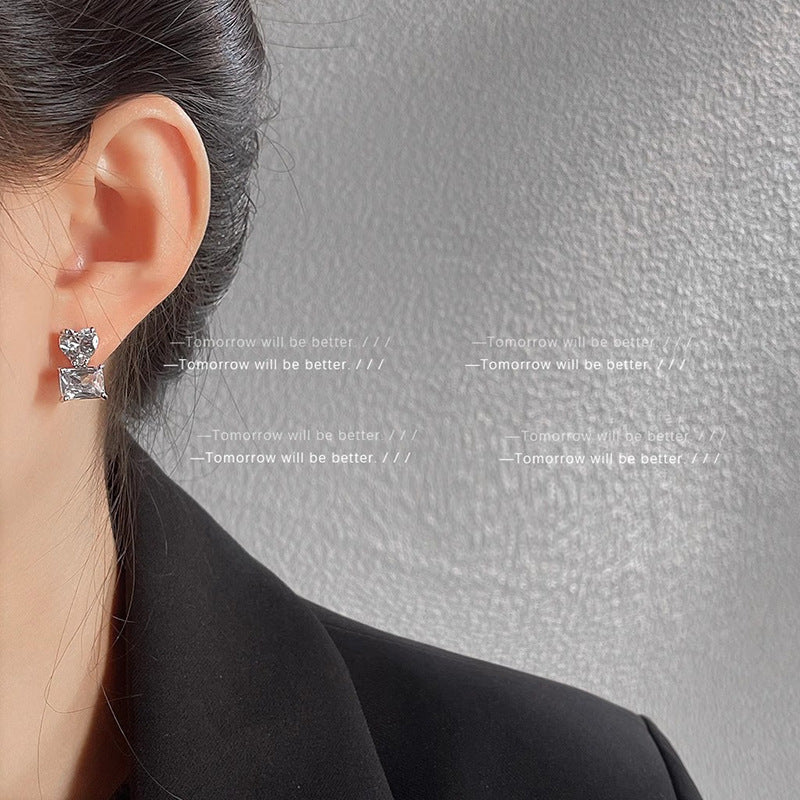 Stunning Earring for Daily Wear