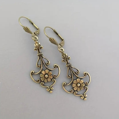 Charming Earring for Any Occasion