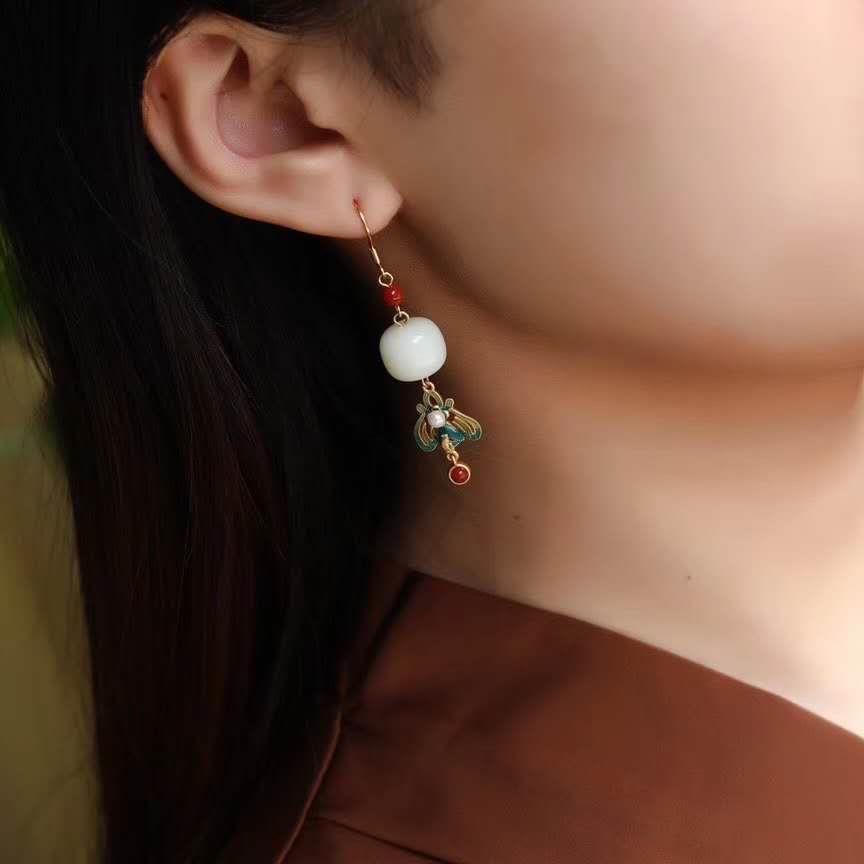 Vintage Handmade Gold Earring