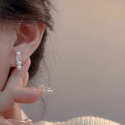 Romantic Pearl Earring for Special Moments