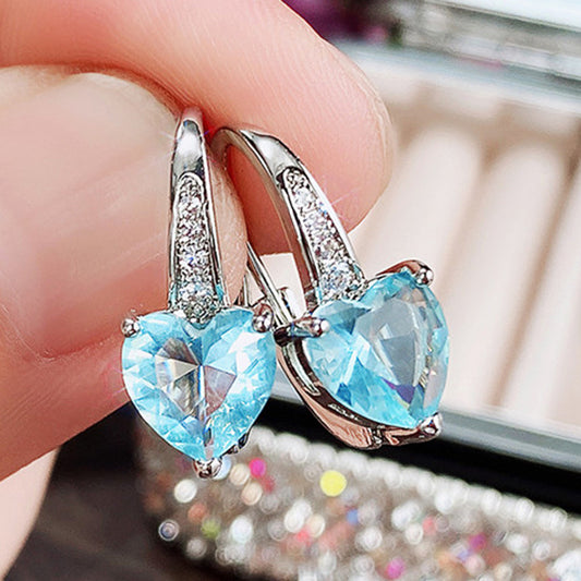 Charming Earring for Any Occasion