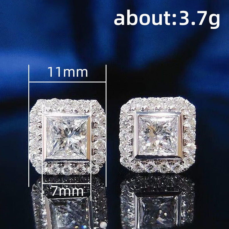 Charming Earring for Any Occasion