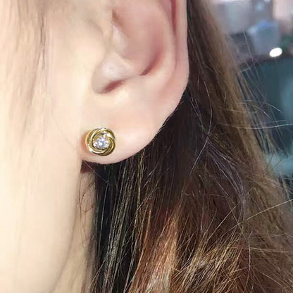 Stunning Gold Earring for Daily Wear