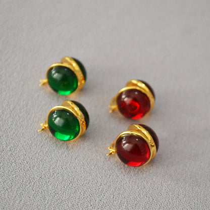 Charming Gold Earring for Any Occasion