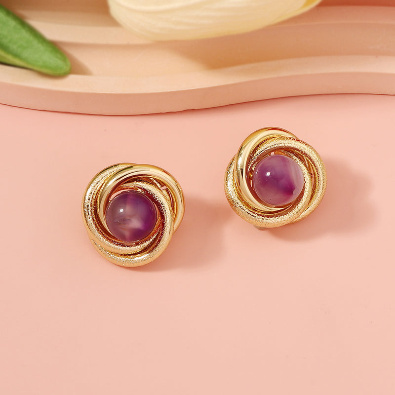 Beautiful Pearl Earring with Unique Style