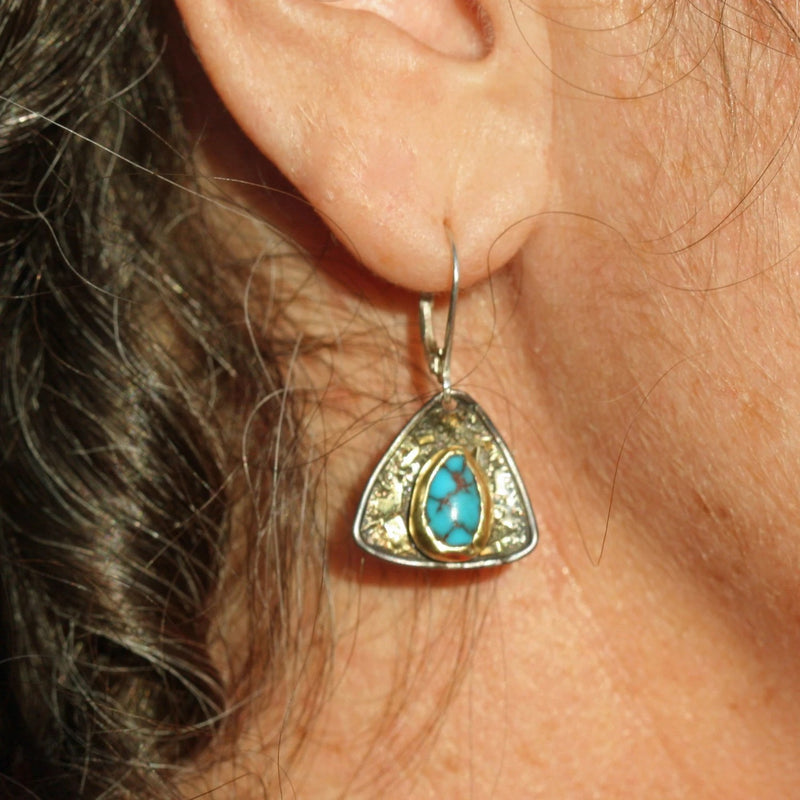 Charming Silver Earring for Any Occasion