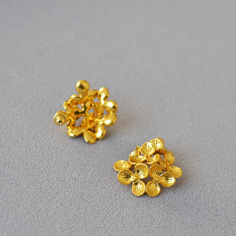 Vintage Handmade Gold Earring