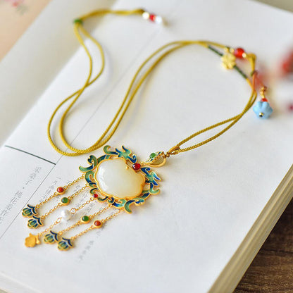 Classic Gold Necklace with Timeless Appeal