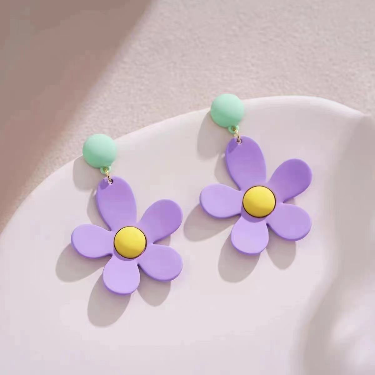 Elegant Earring for Every Occasion