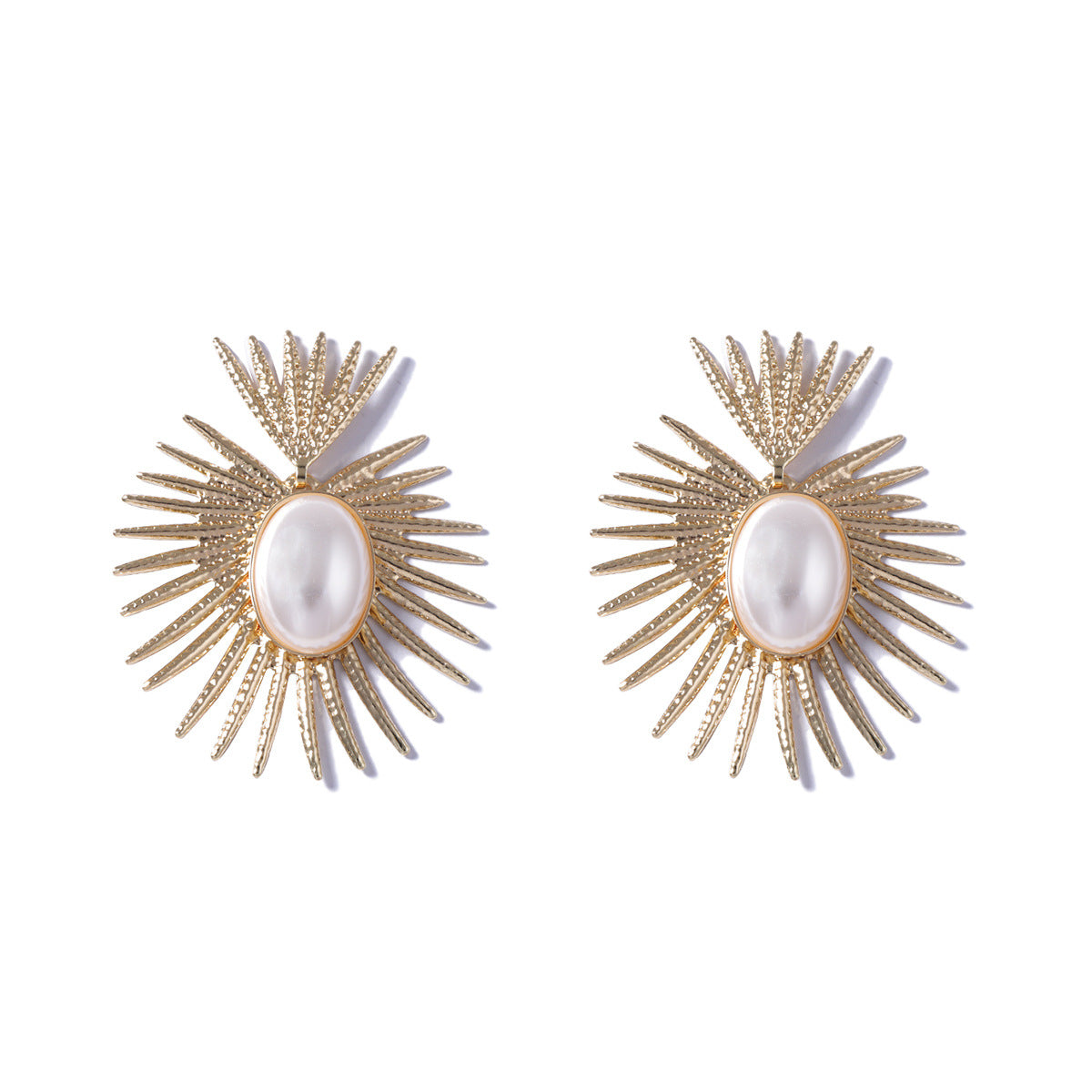 Classic Pearl Earring with Timeless Appeal