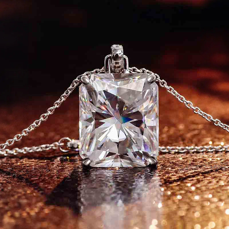 Stunning Necklace for Daily Wear