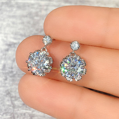 Charming Earring for Any Occasion