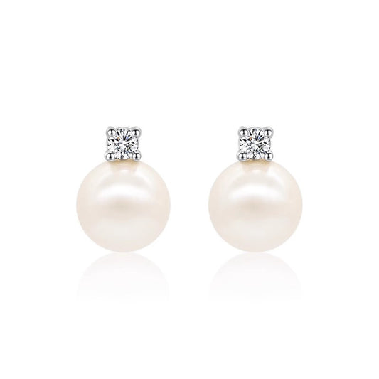 Beautiful Pearl Earring with Unique Style
