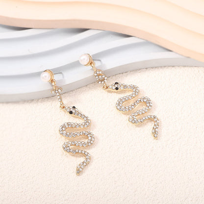Stunning Pearl Earring for Daily Wear