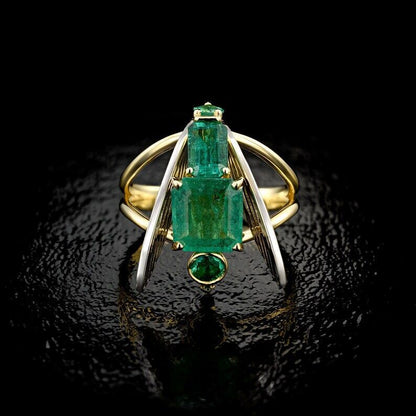 Classic Gold Ring with Timeless Appeal