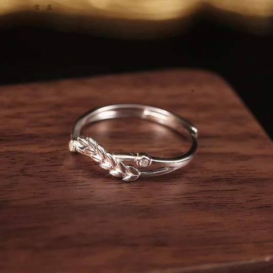 Charming Piece for Any Occasion