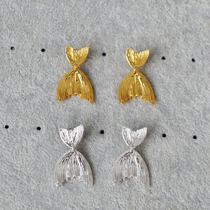 Vintage Handmade Gold Earring