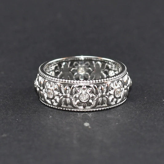 Beautiful Ring with Unique Style