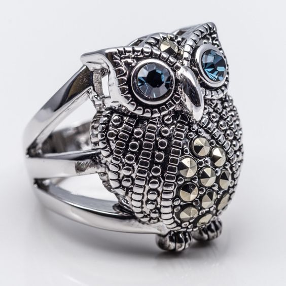 Stunning Silver Ring for Daily Wear