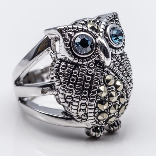 Beautiful Silver Ring with Unique Style