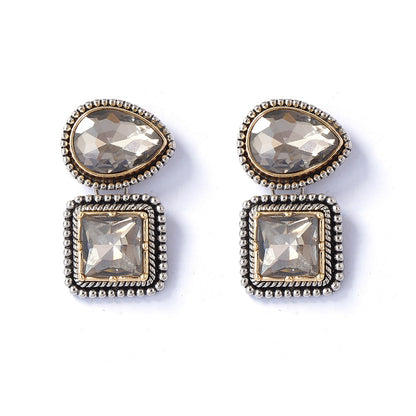 Charming Piece for Any Occasion