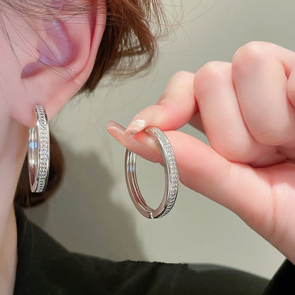 Romantic Earring for Special Moments