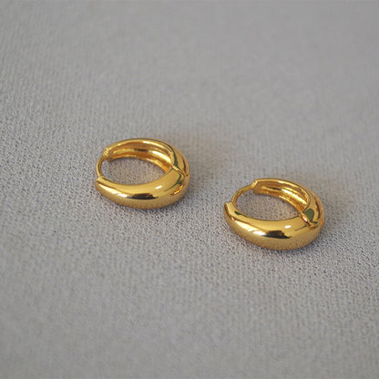 Beautiful Gold Earring with Unique Style